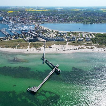 Derzeit Beliebt - Phaenomenaler Ausblick Auf Binnen- Und Ostsee Heiligenhafen Ngoại thất bức ảnh