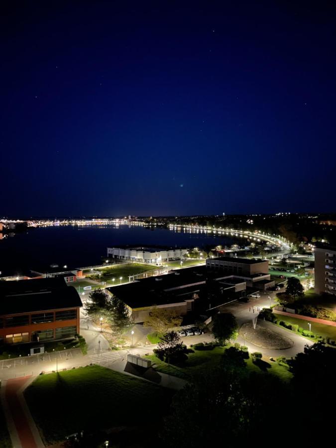 Derzeit Beliebt - Phaenomenaler Ausblick Auf Binnen- Und Ostsee Heiligenhafen Ngoại thất bức ảnh